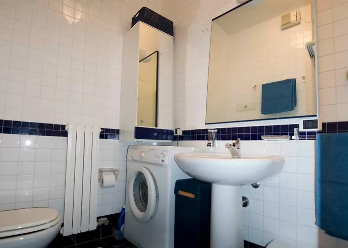 Rainer - Front Apartment