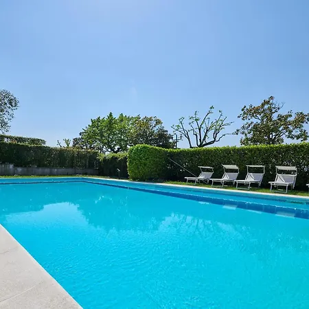 דירה Rainer - Front *