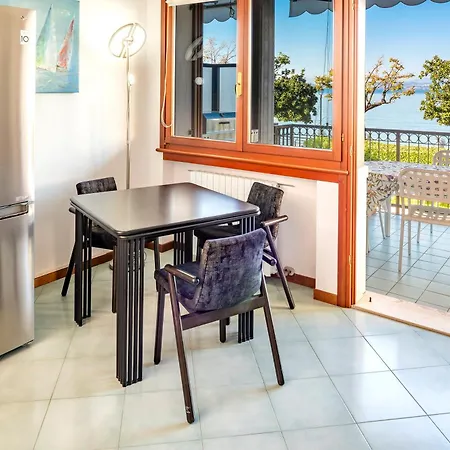 Rainer - Front * ברדולינו