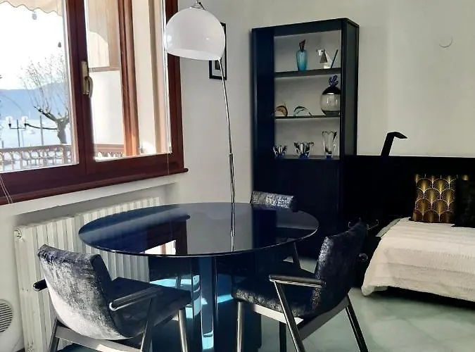 Rainer - Front Apartment *