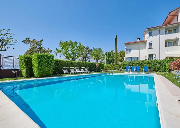 Rainer - Front Apartment *